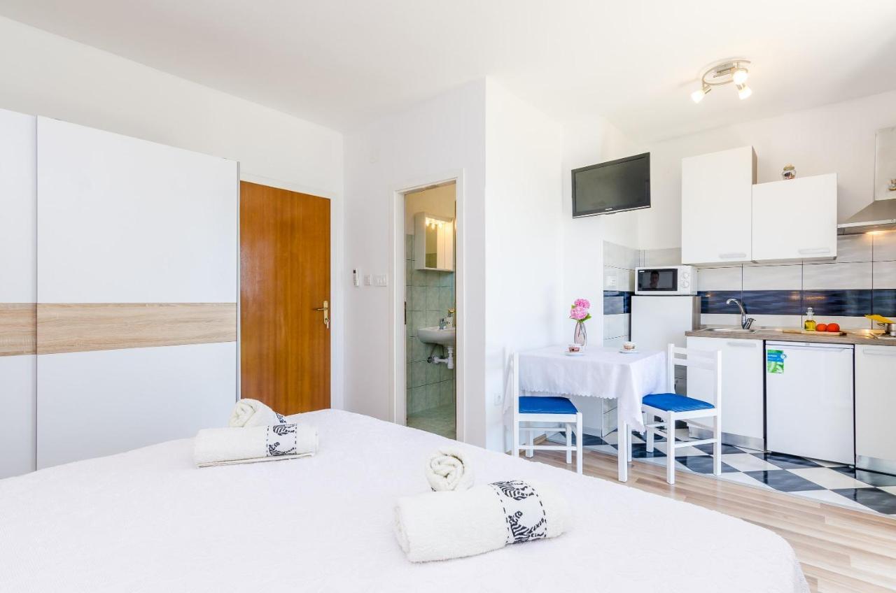 Apartments Cypress Sea Cove สลาโน ภายนอก รูปภาพ